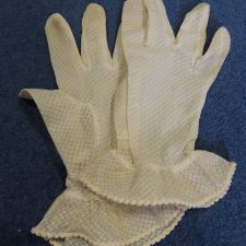 Cream sheer gloves