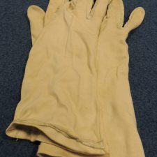 Beige cotton gloves