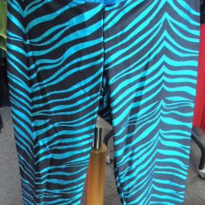 Turquoise and black zebra print capri leggings