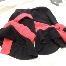 Black and red snowman hat