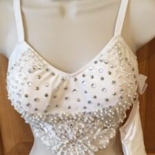 White crop top with 'V' hem, sparkles and pearls