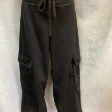 Black trousers with side pockets